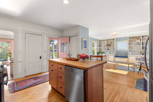 139 Clinton St, Portsmouth, NH 03801, USA Photo 32
