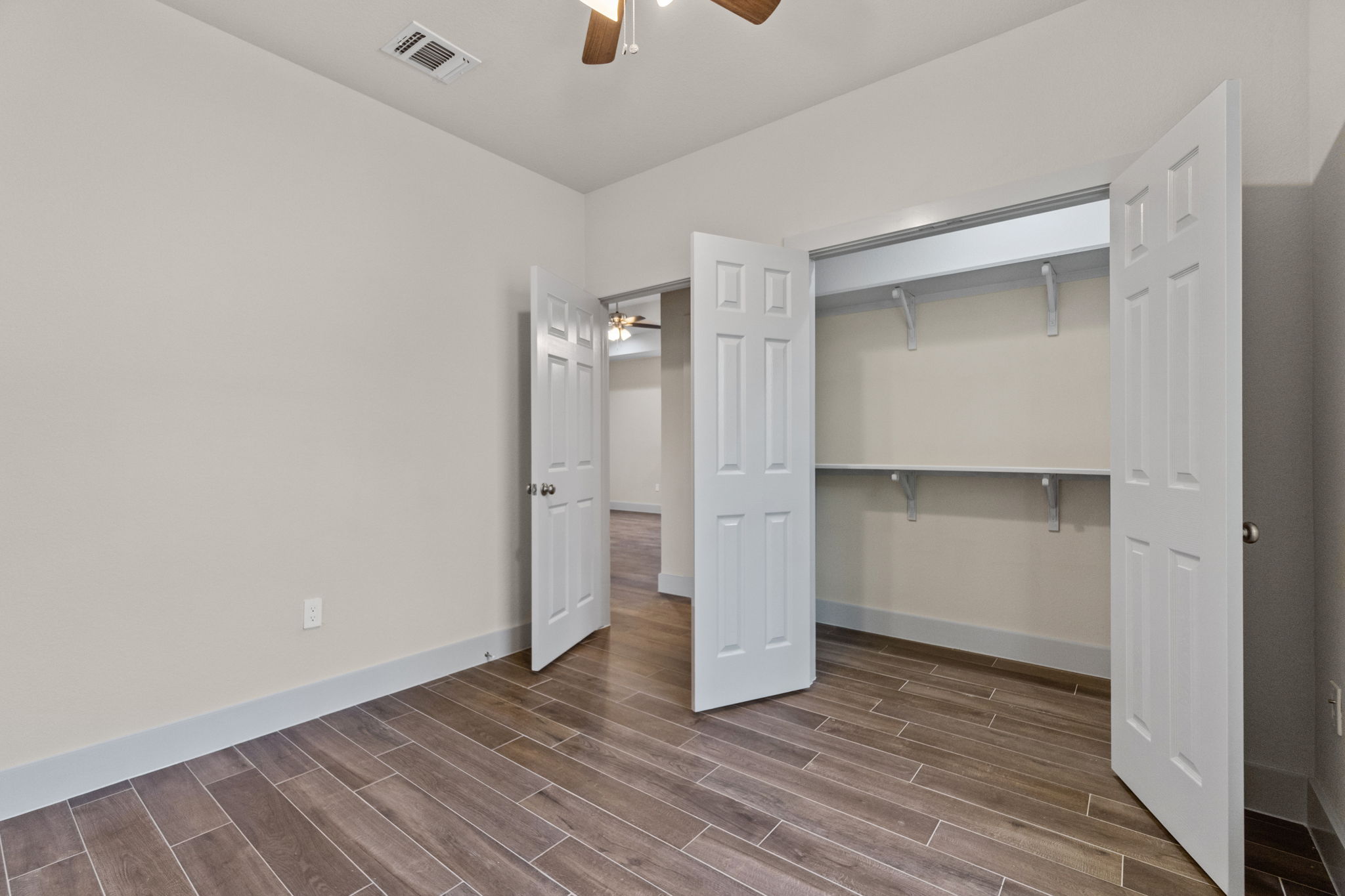 Hill Dr, Texas 78070, USA Photo 31