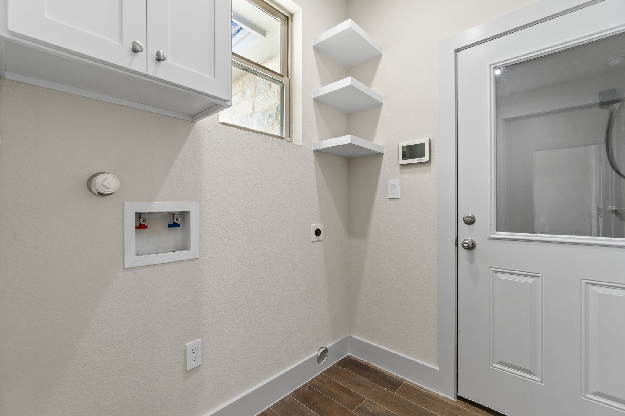 Hill Dr, Texas 78070, USA Photo 32