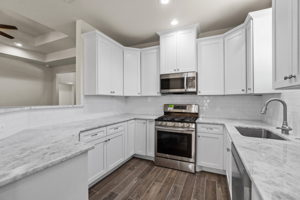 Hill Dr, Texas 78070, USA Photo 19