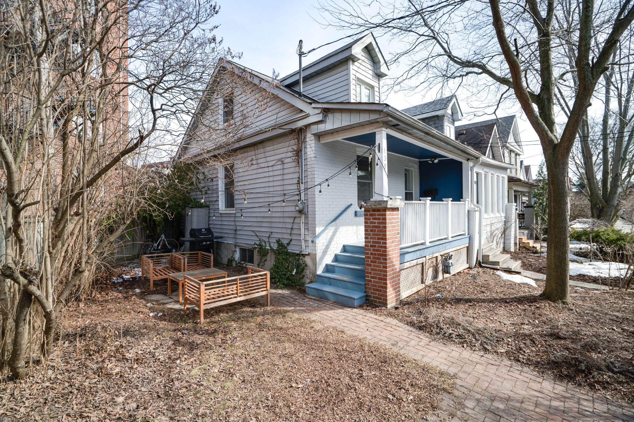 139 Kenwood Ave Toronto, ON M6C 2S4
