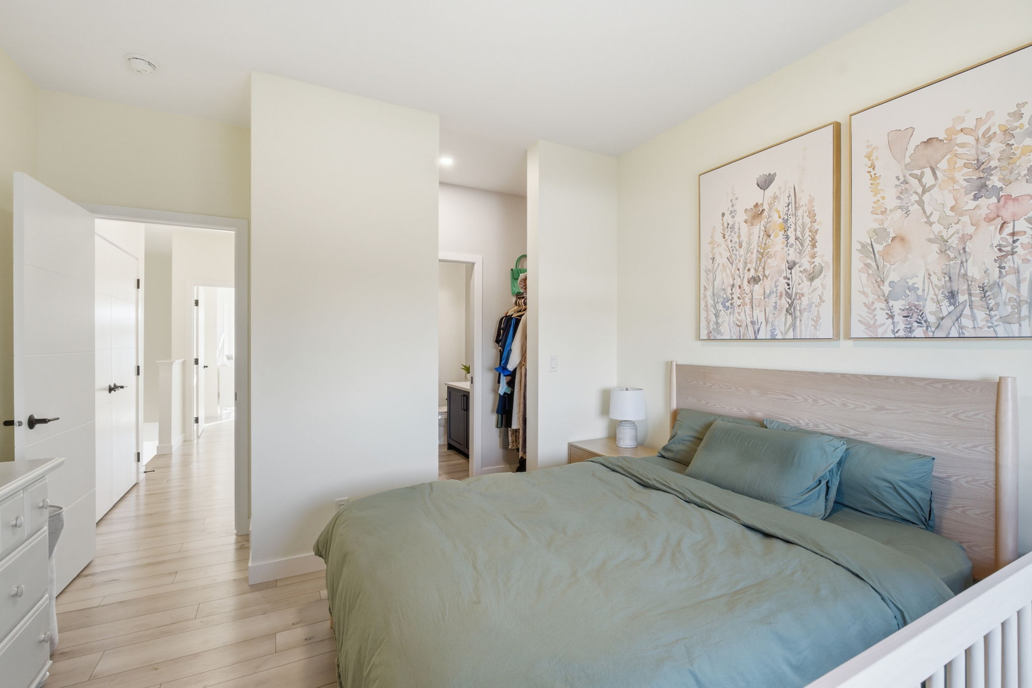  Photo 35