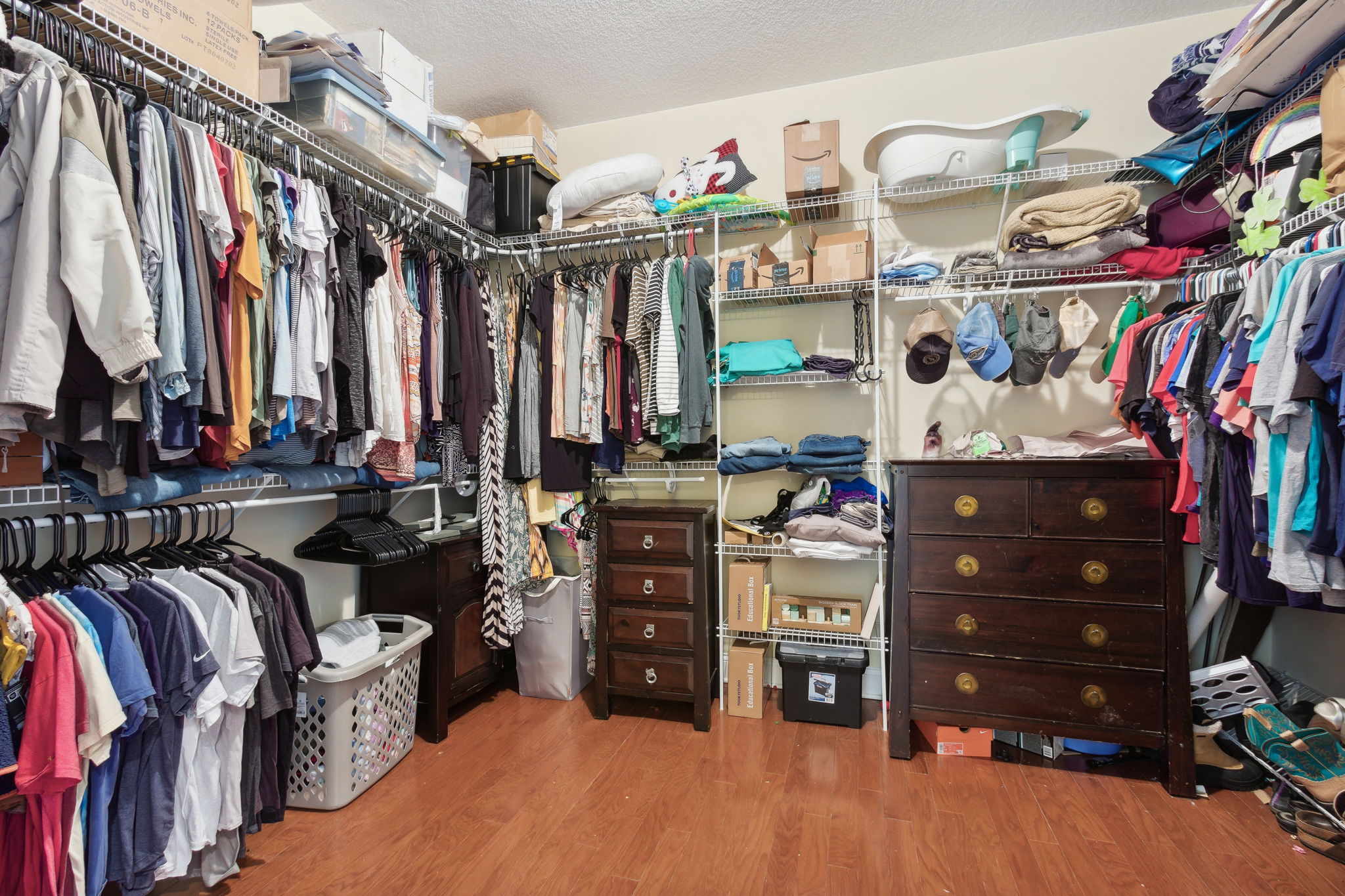 Primary Bedroom Closet