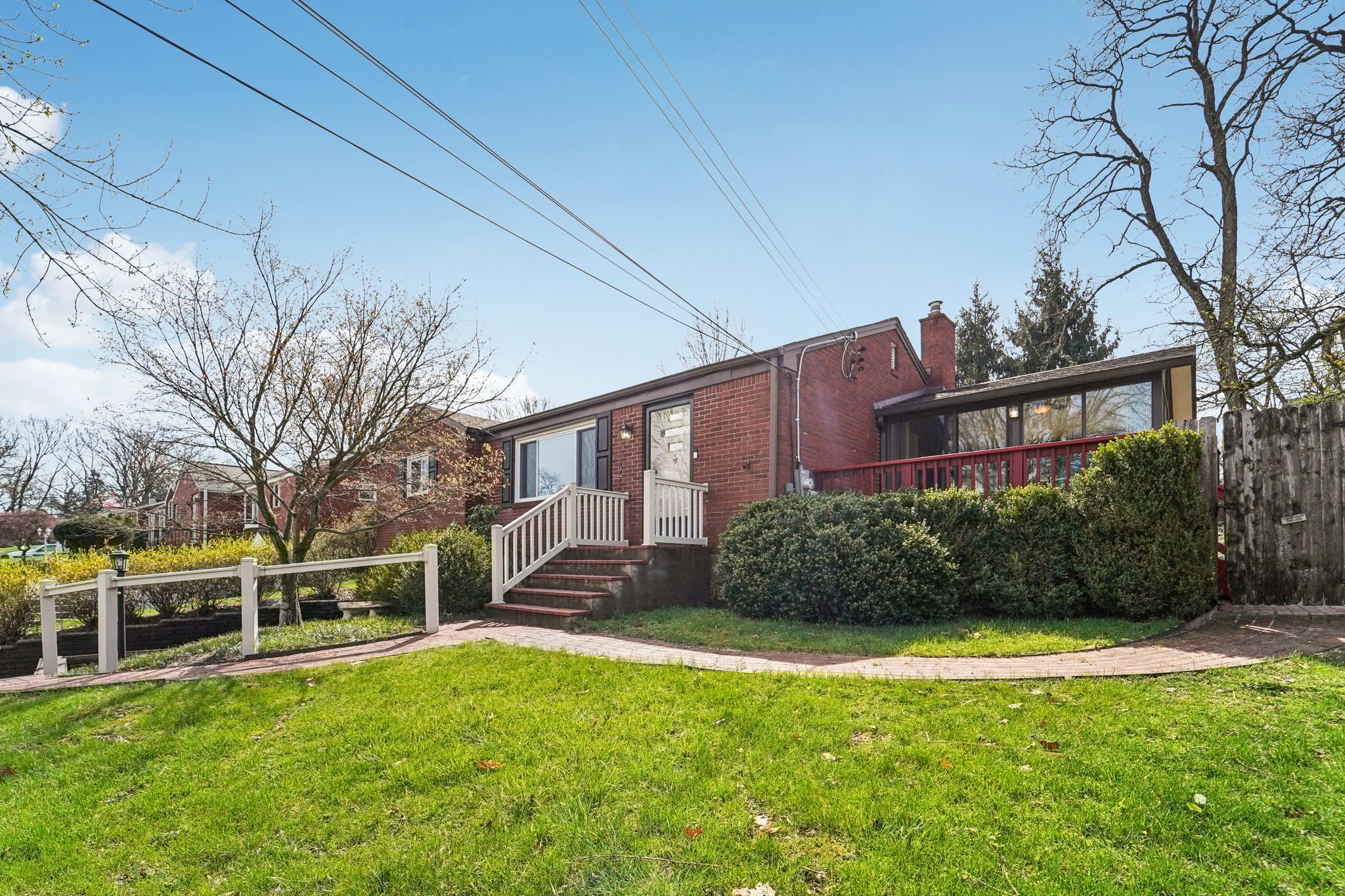 Peters Dr-S0504-003.jpg