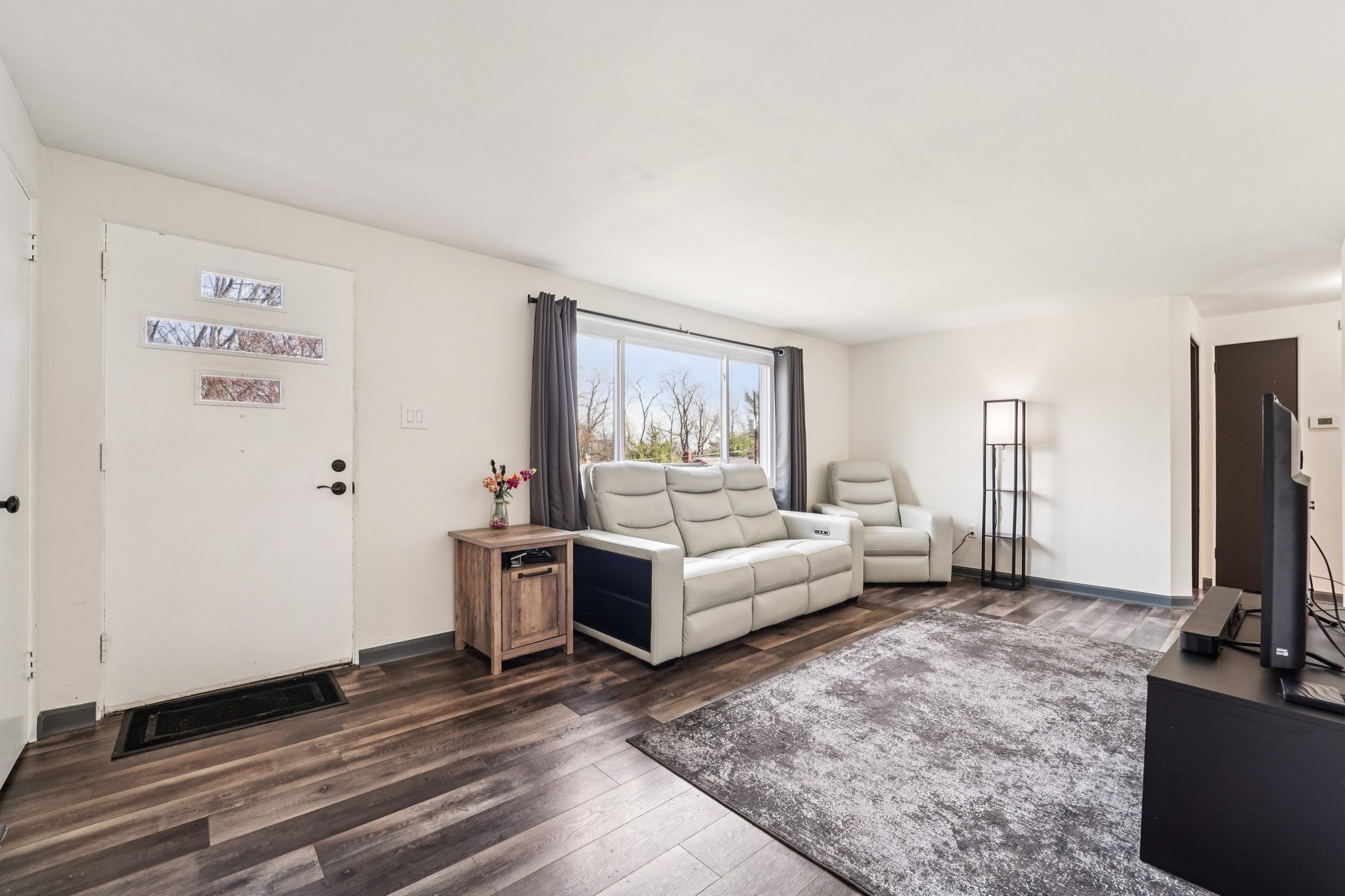 Peters Dr-S0504-005.jpg