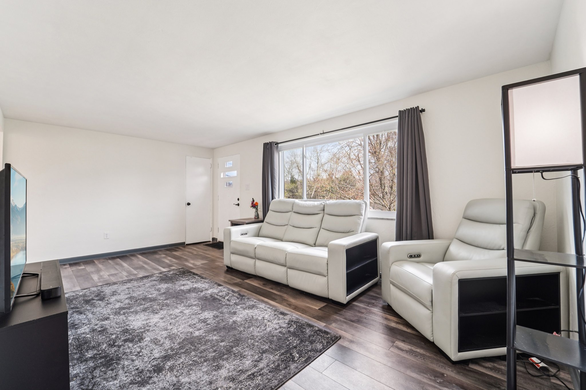 Peters Dr-S0504-006.jpg