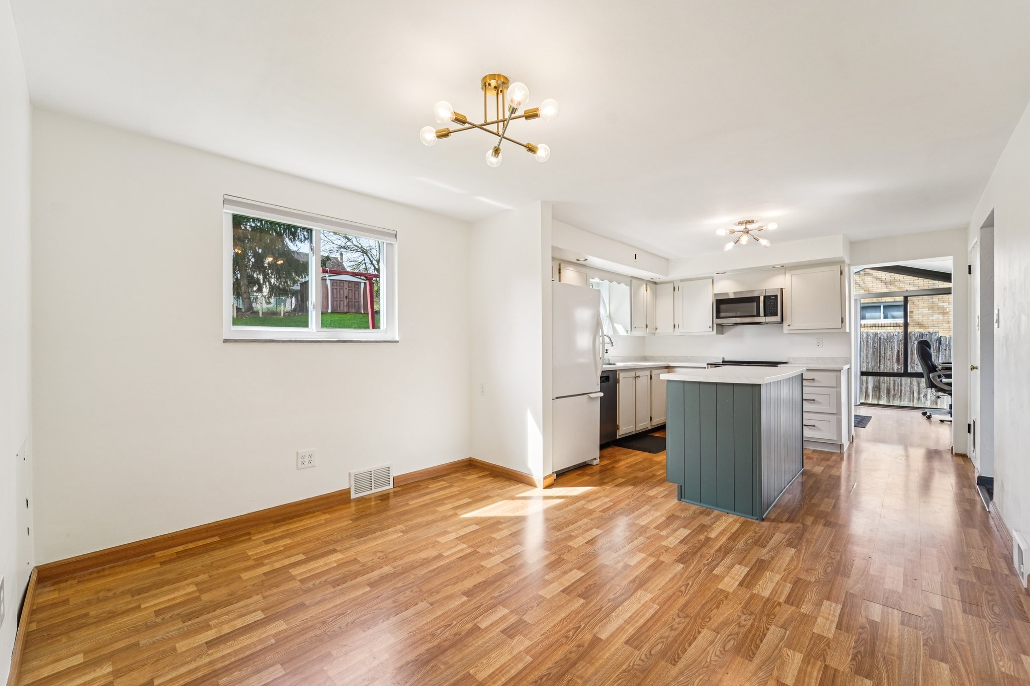 Peters Dr-S0504-008.jpg