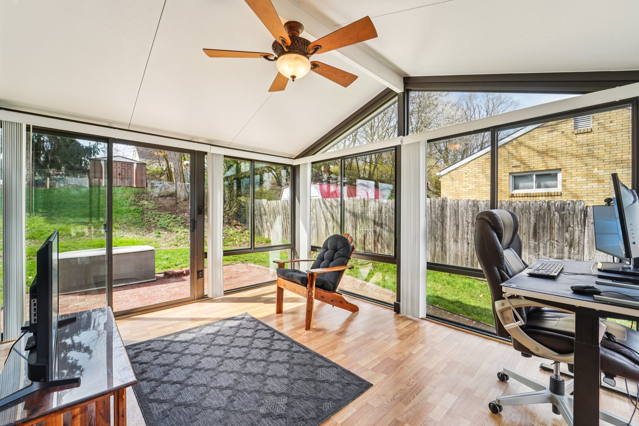 Peters Dr-S0504-021.jpg