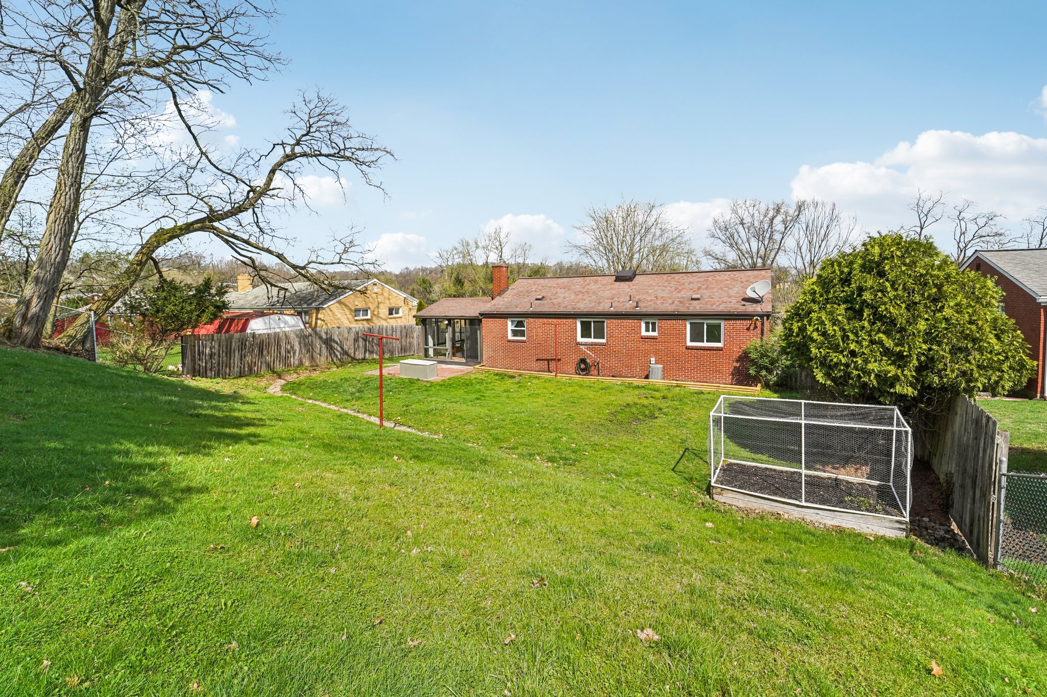 Peters Dr-S0504-028.jpg