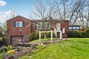 Peters Dr-S0504-001.jpg