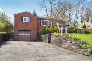 Peters Dr-S0504-004.jpg