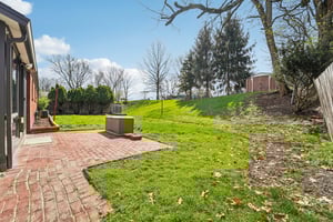 Peters Dr-S0504-026.jpg