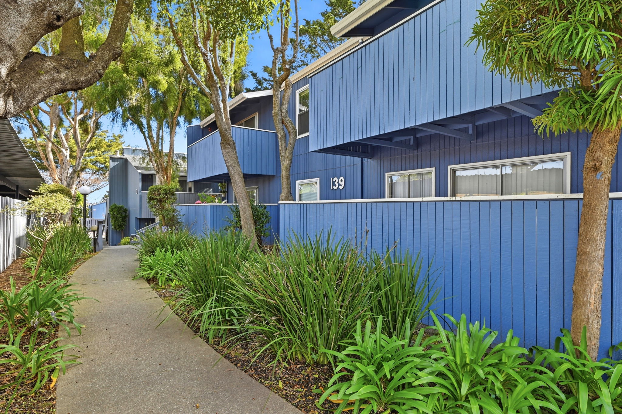 003_f8_139 Piccadilly Pl H