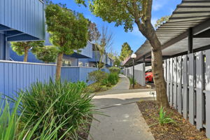 002_f8_139 Piccadilly Pl H