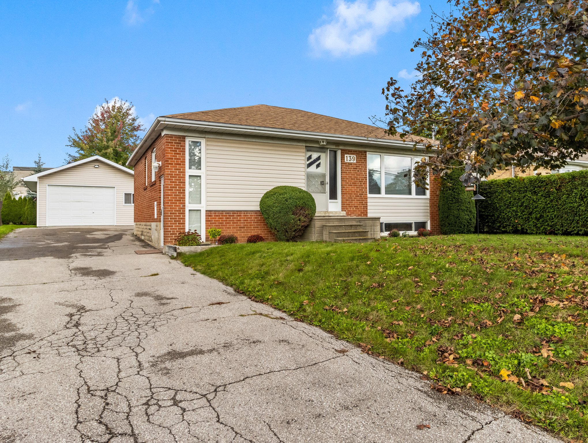 139 Queen St, Newmarket, ON L3Y 2E9 REALPix Interior & Real Estate Photography
