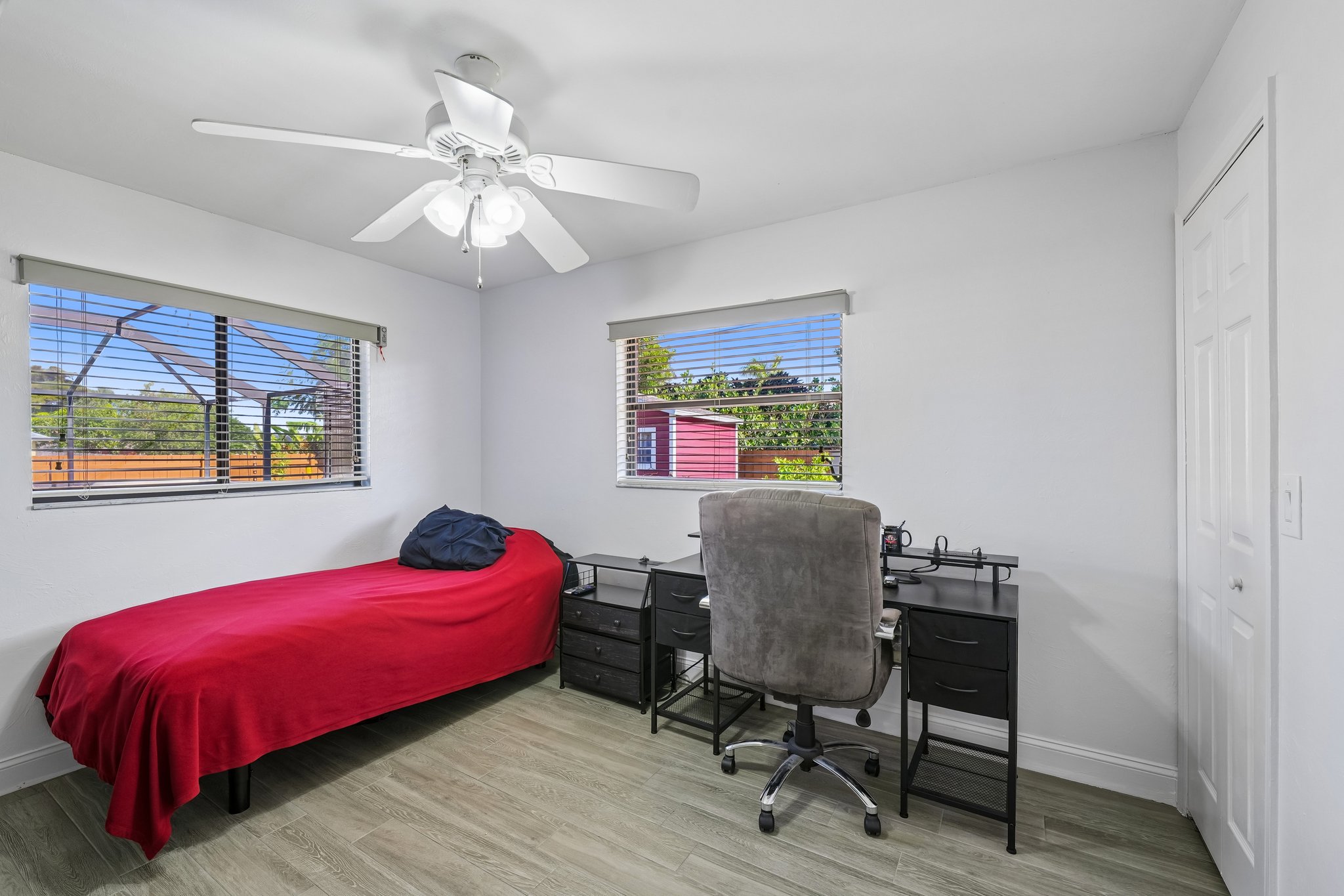 SE 30th St-S0307-015.jpg
