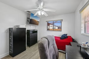 SE 30th St-S0307-016.jpg