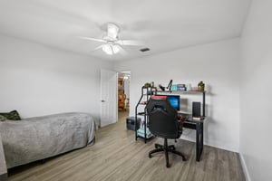 SE 30th St-S0307-019.jpg
