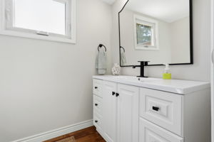  Photo 31