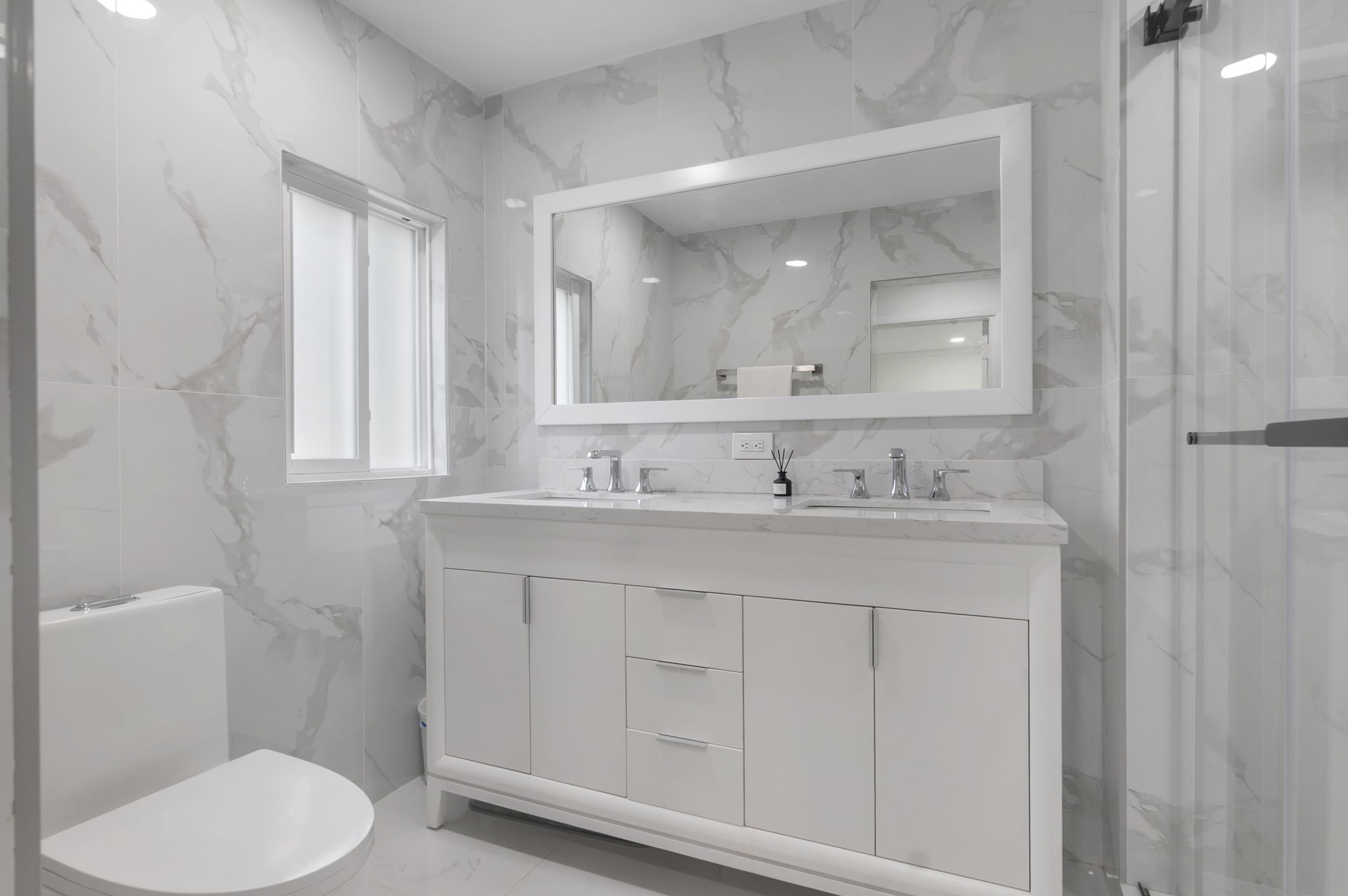 Bathroom 2 vanity