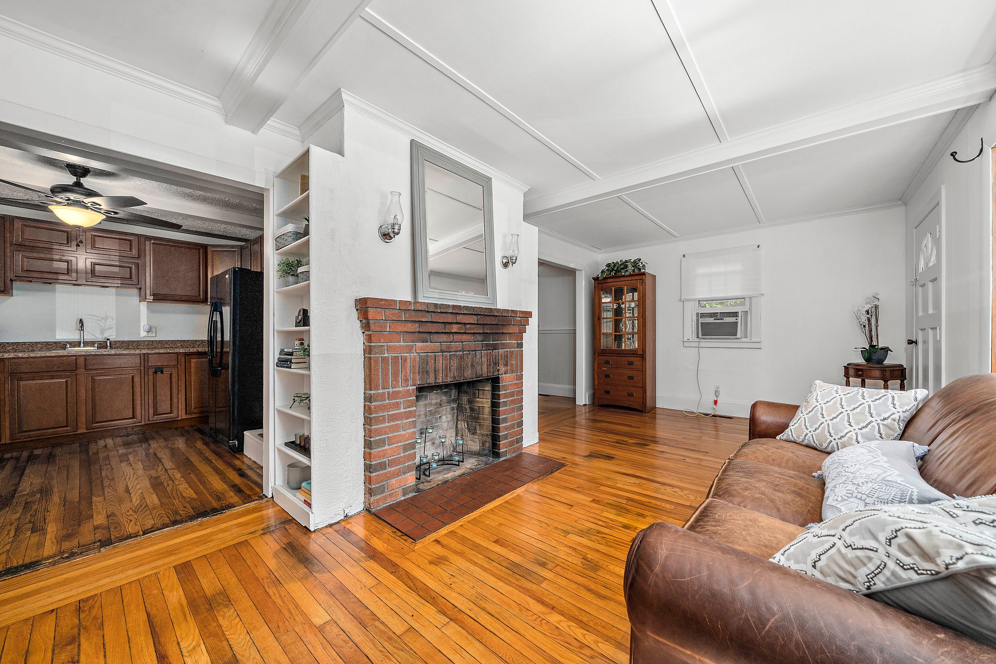 139 Thicket St, Weymouth, MA 02190 TMRE Photography