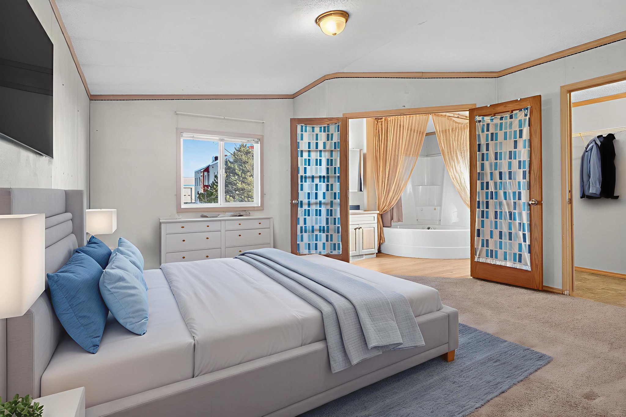 DSC02430 virtually staged.jpeg