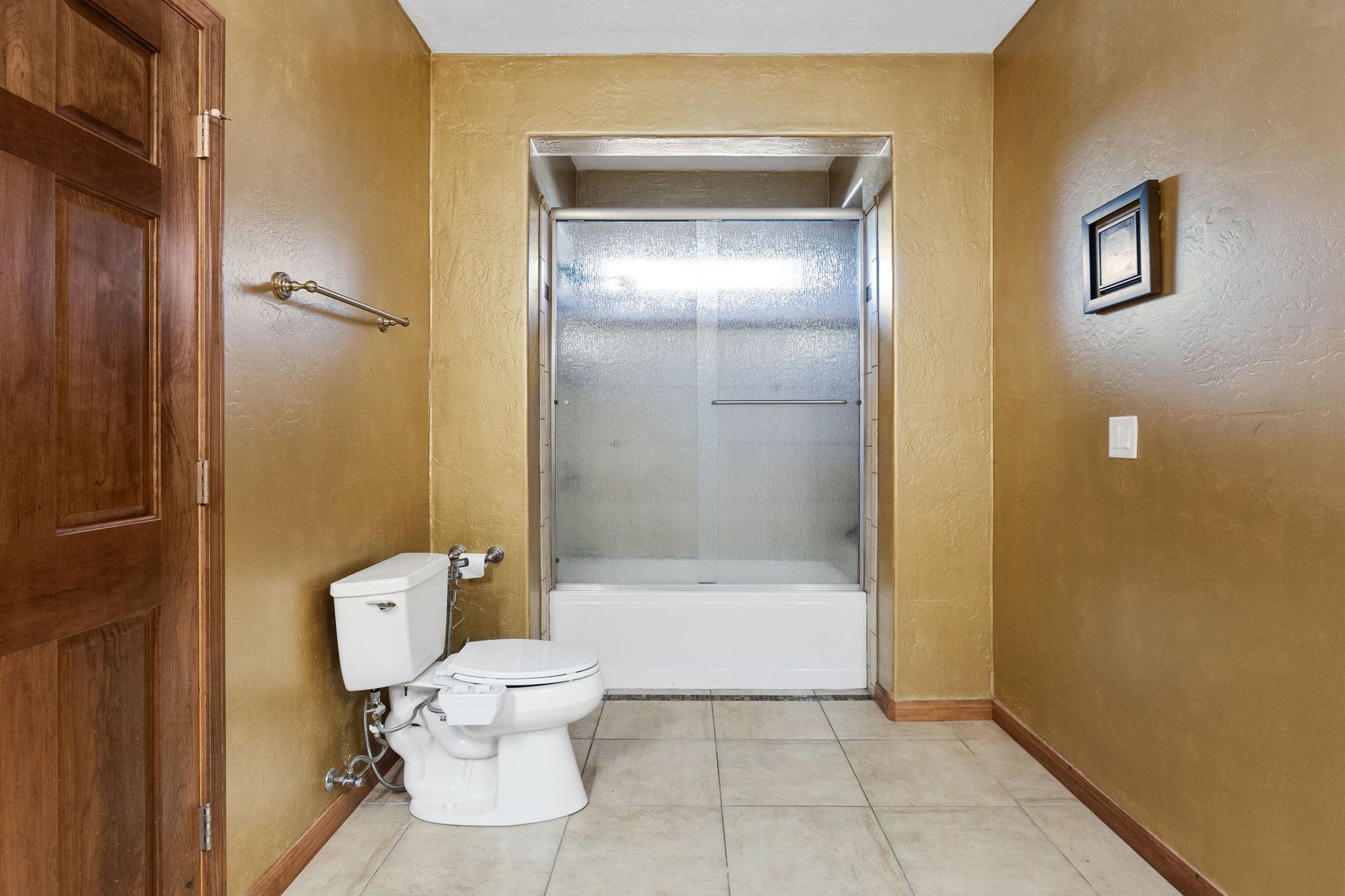 Jack and Jill Bathroom (2)