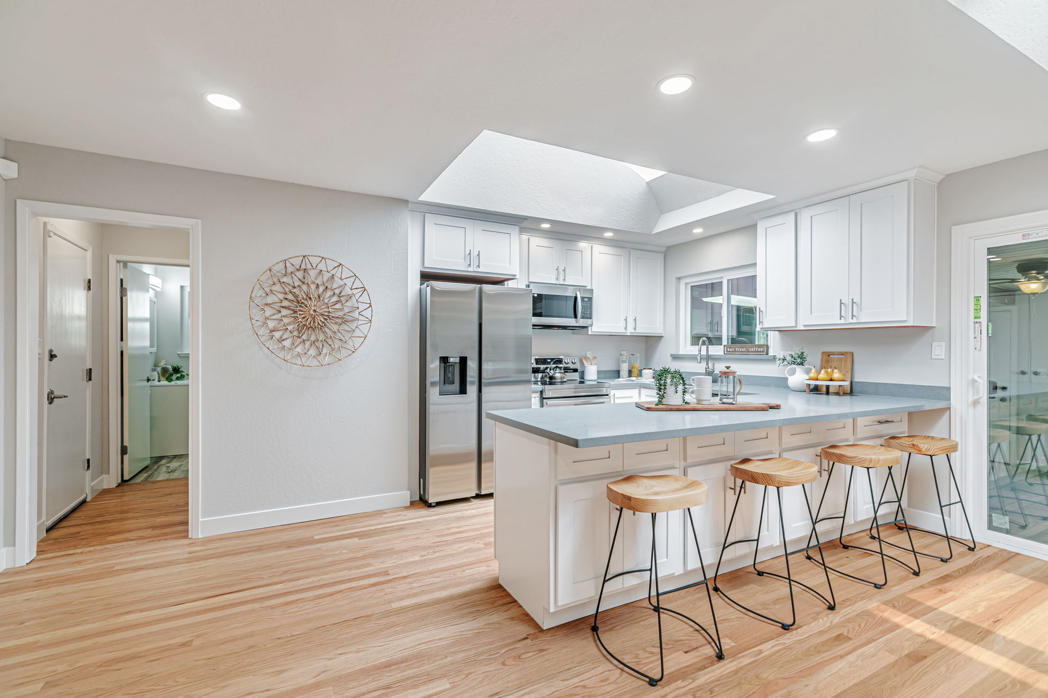 018_1390 Pointe Claire Dr_