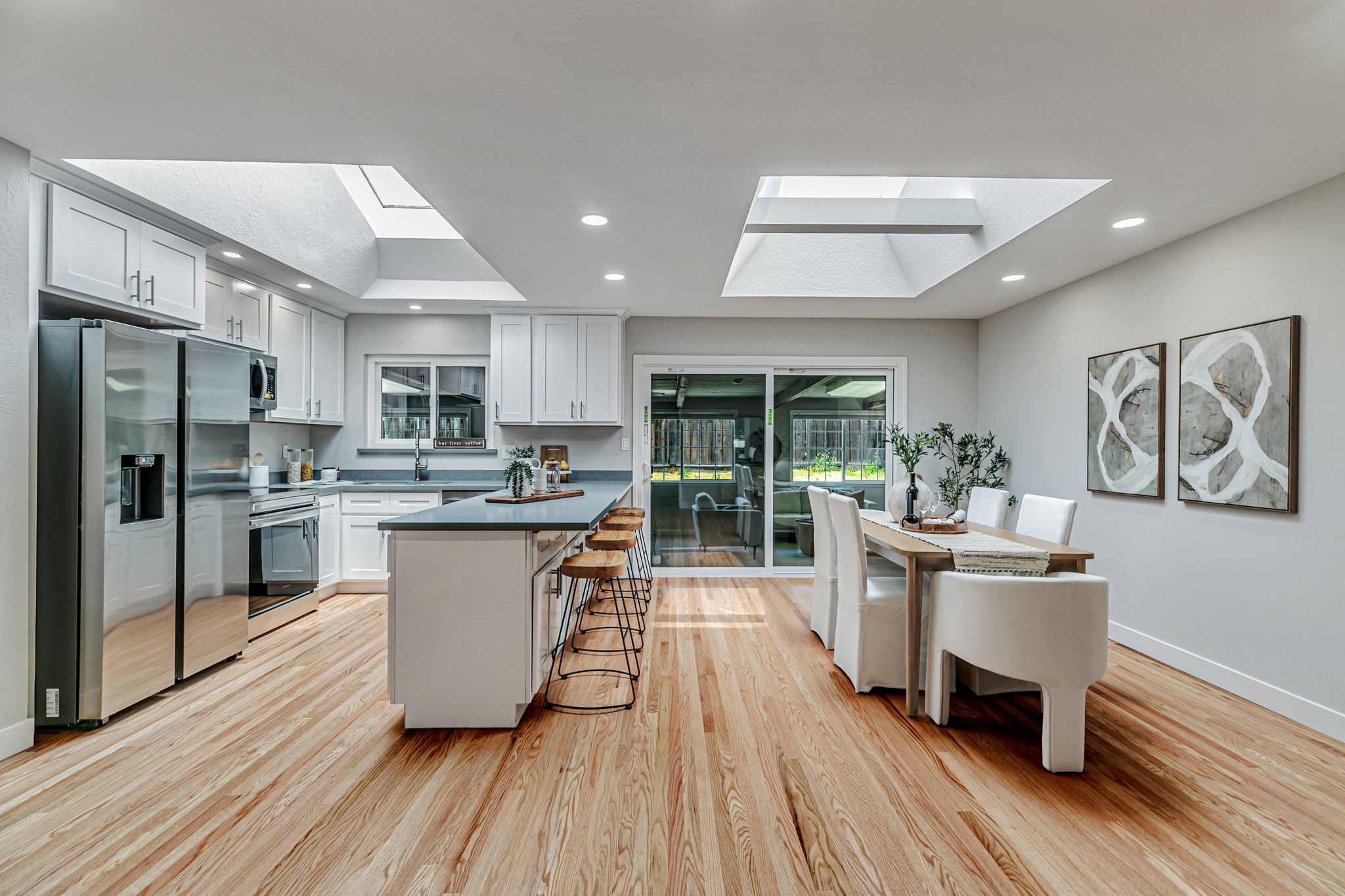 025_1390 Pointe Claire Dr_