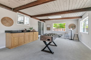 012_1390 Pointe Claire Dr_