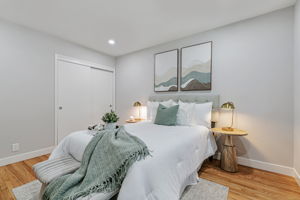 034_1390 Pointe Claire Dr_