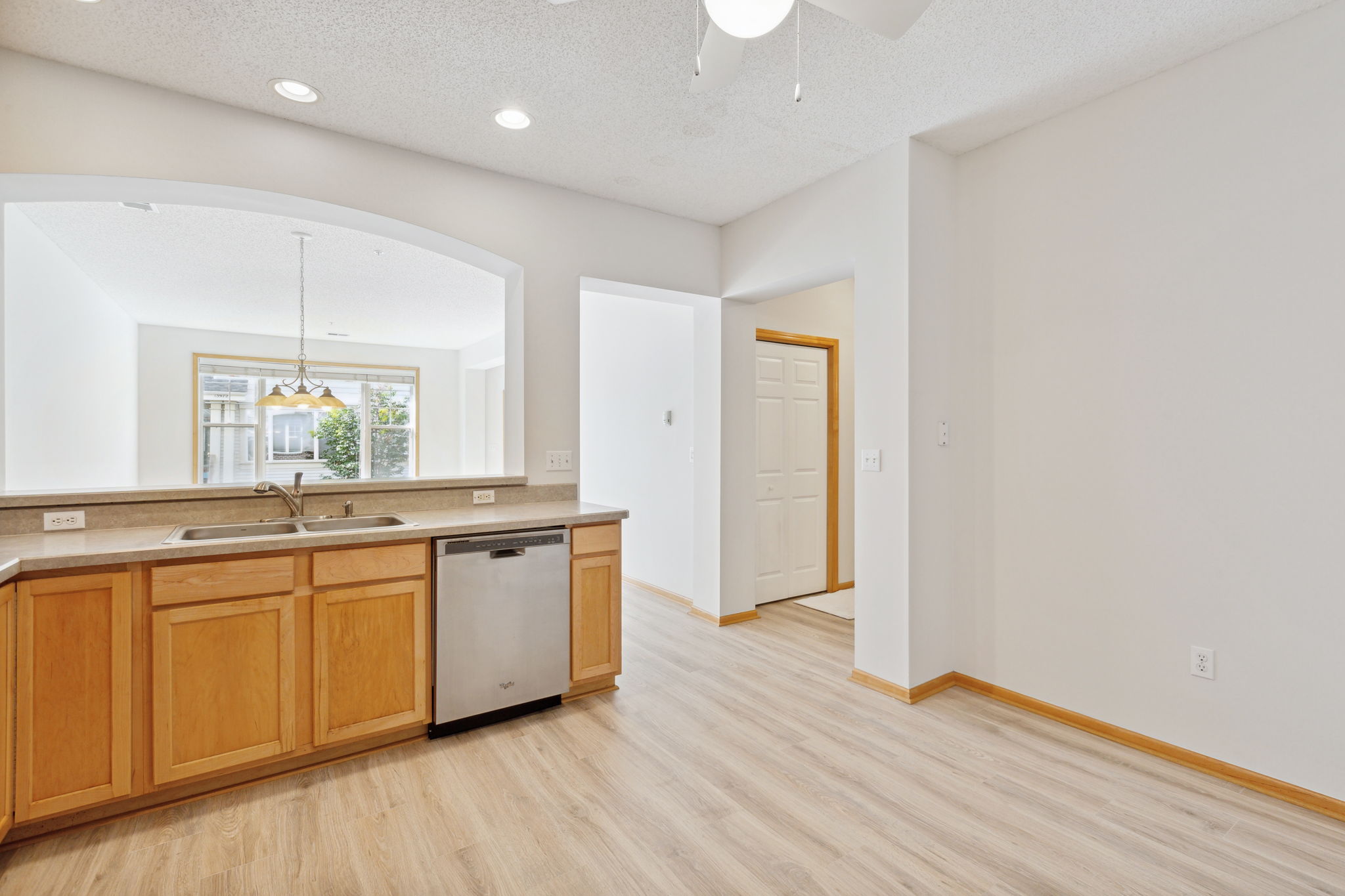 15_Interior