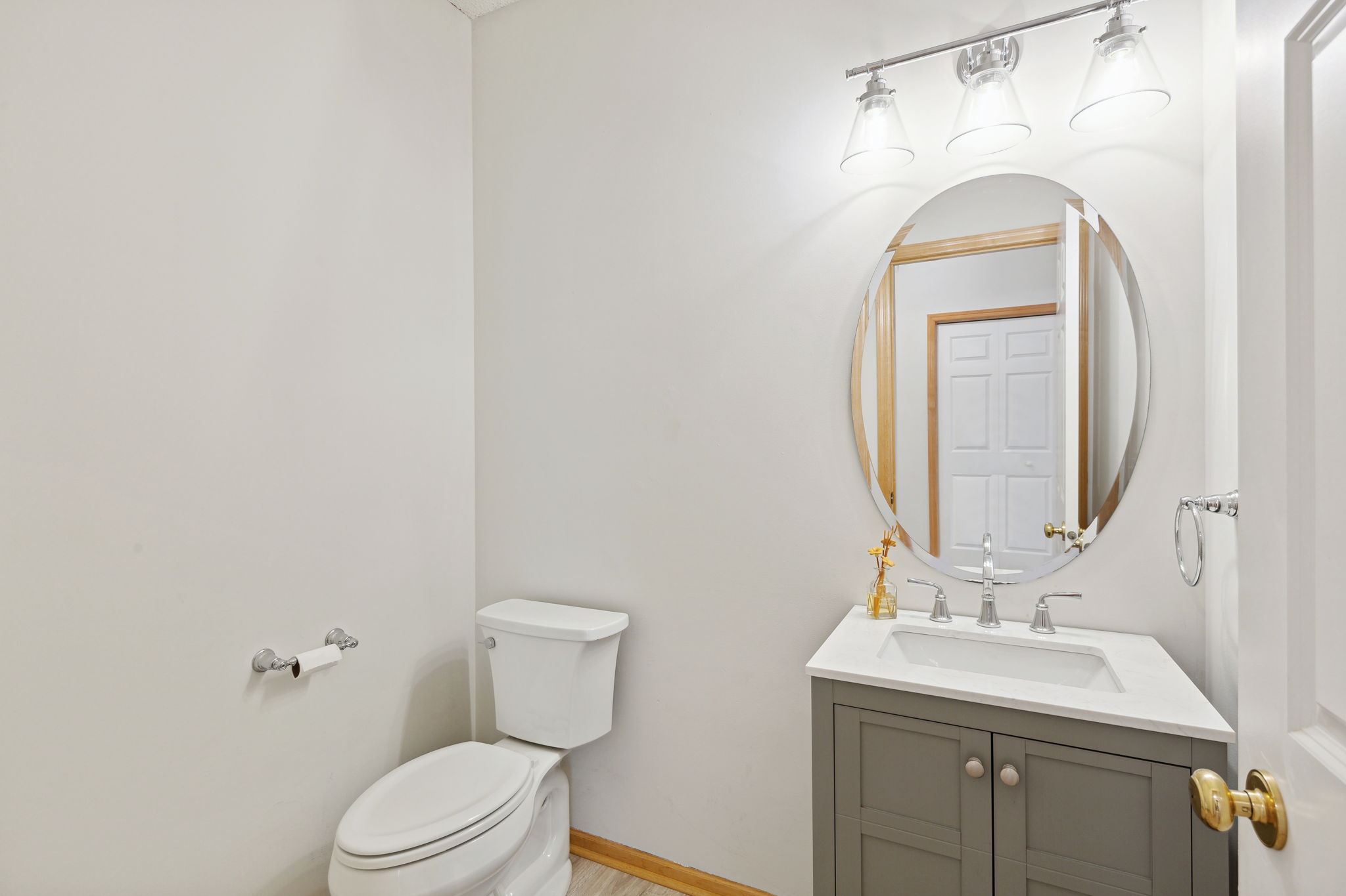 24_Interior