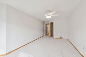 18_Interior