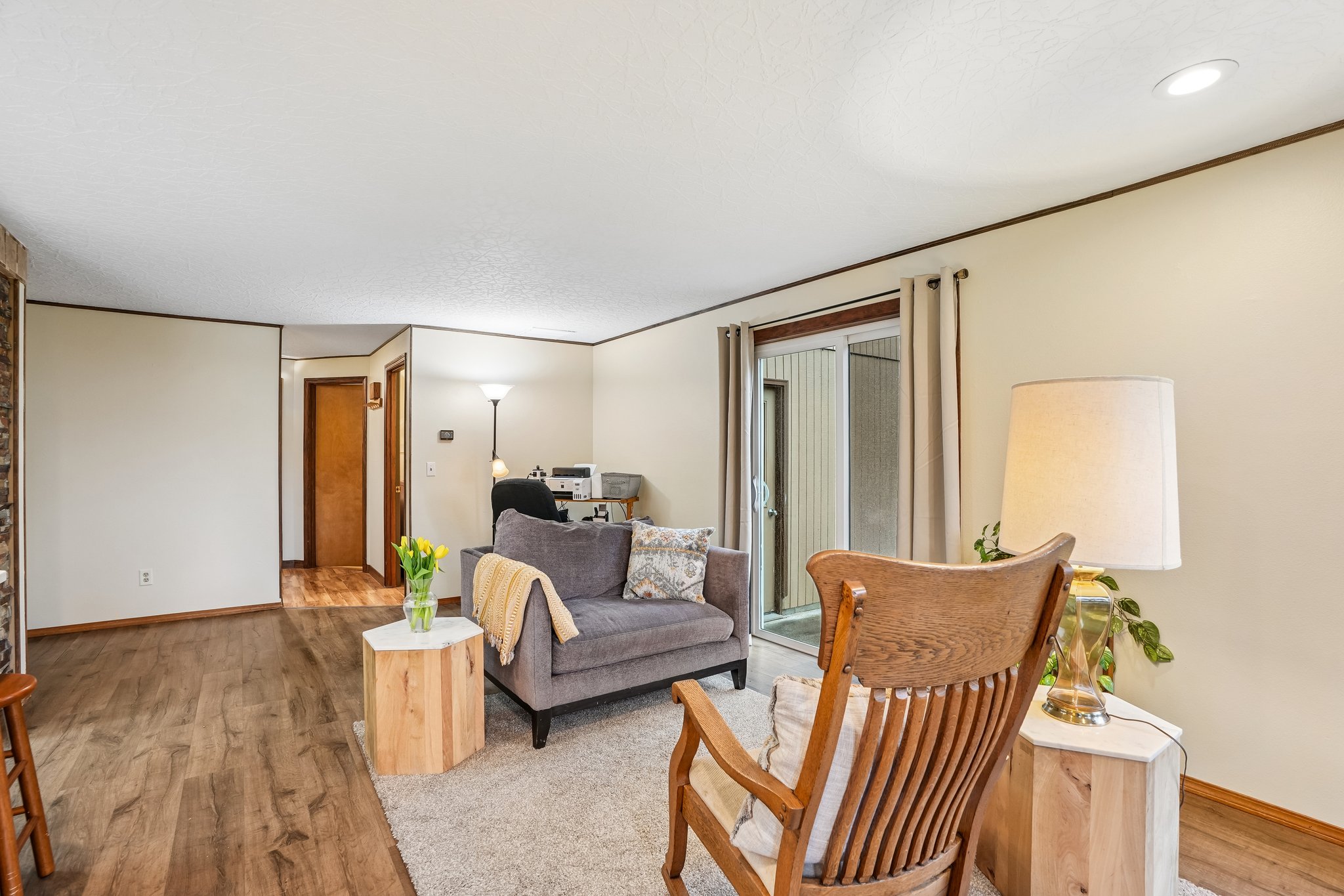 NE 7th Way-S2304-008.jpg