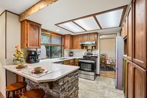 NE 7th Way-S2304-010.jpg