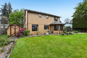 NE 7th Way-S2404-013.jpg