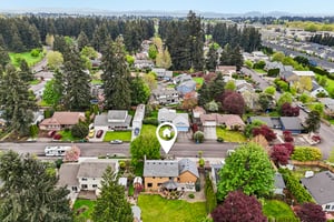 NE 7th Way-S2404-022.jpg