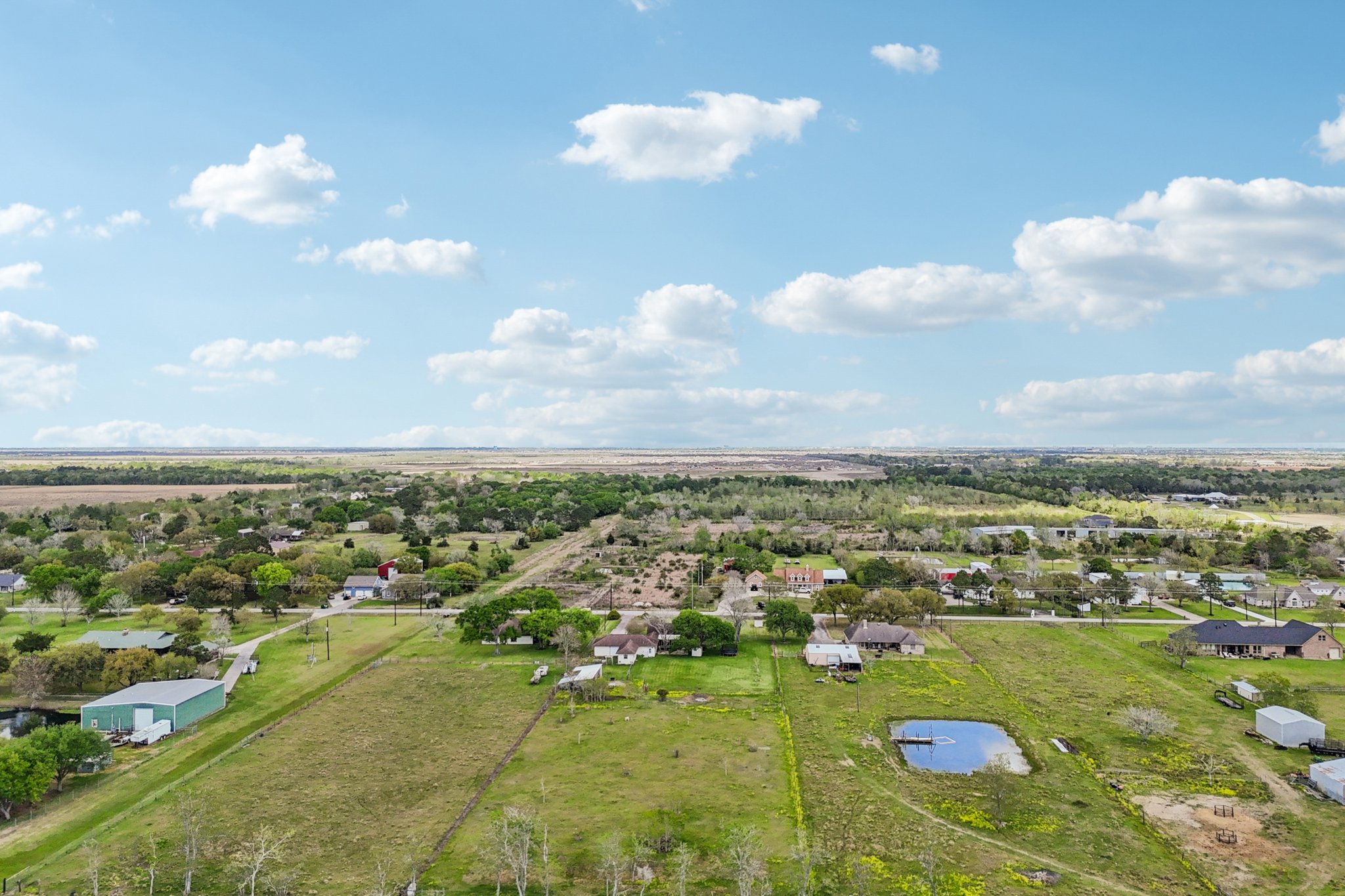 Country Side St-S2503-085.jpg