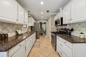 Country Side St-S2503-024.jpg