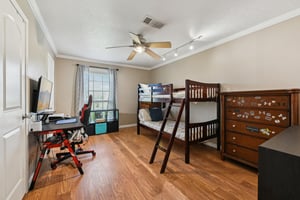 Country Side St-S2503-031.jpg