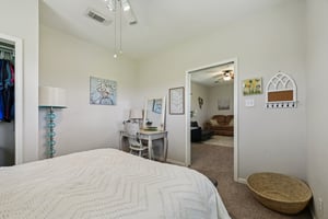 Country Side St-S2503-060.jpg