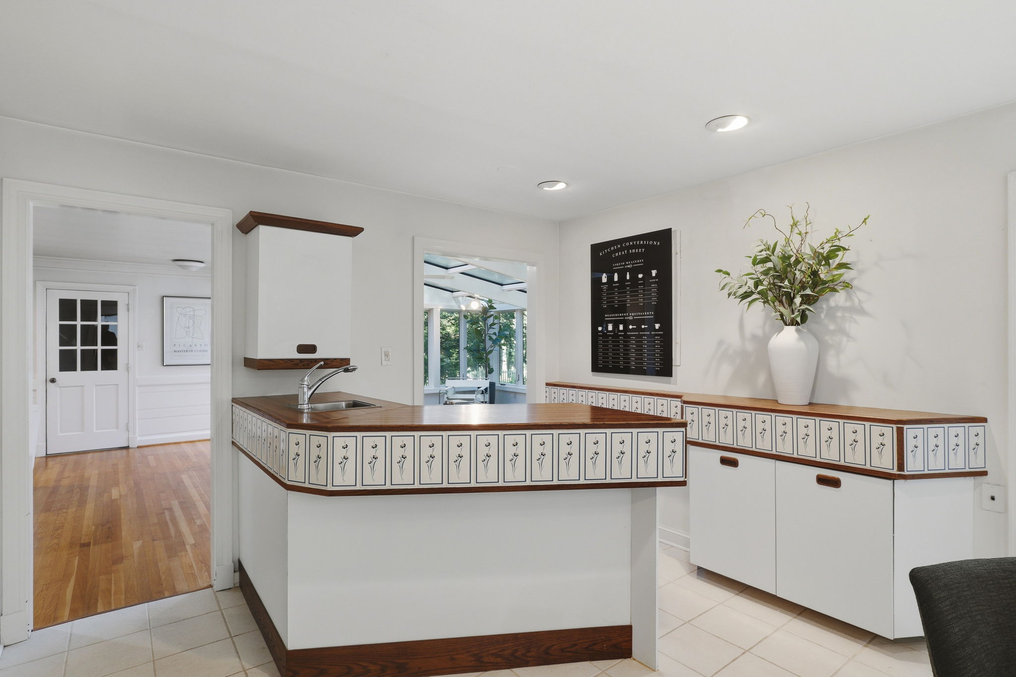 16-Kitchen