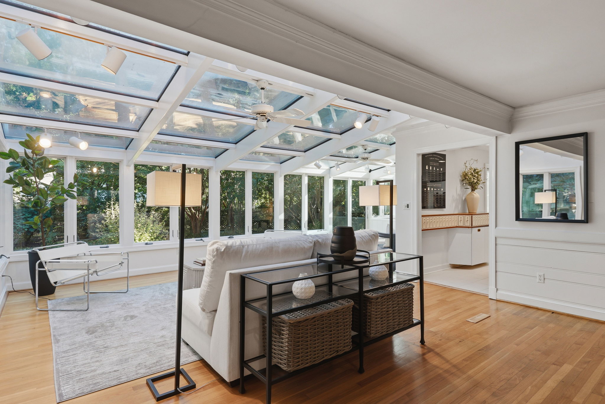 24-Sunroom