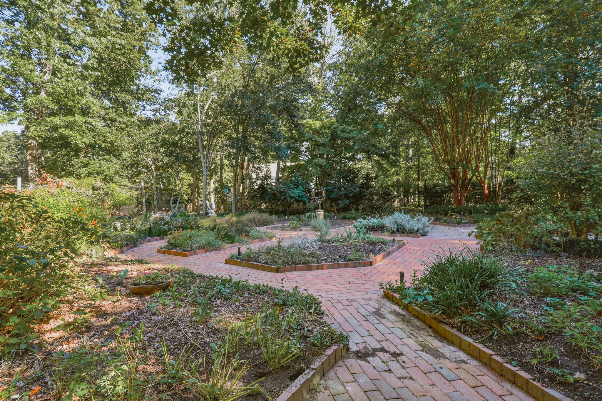 46-Garden
