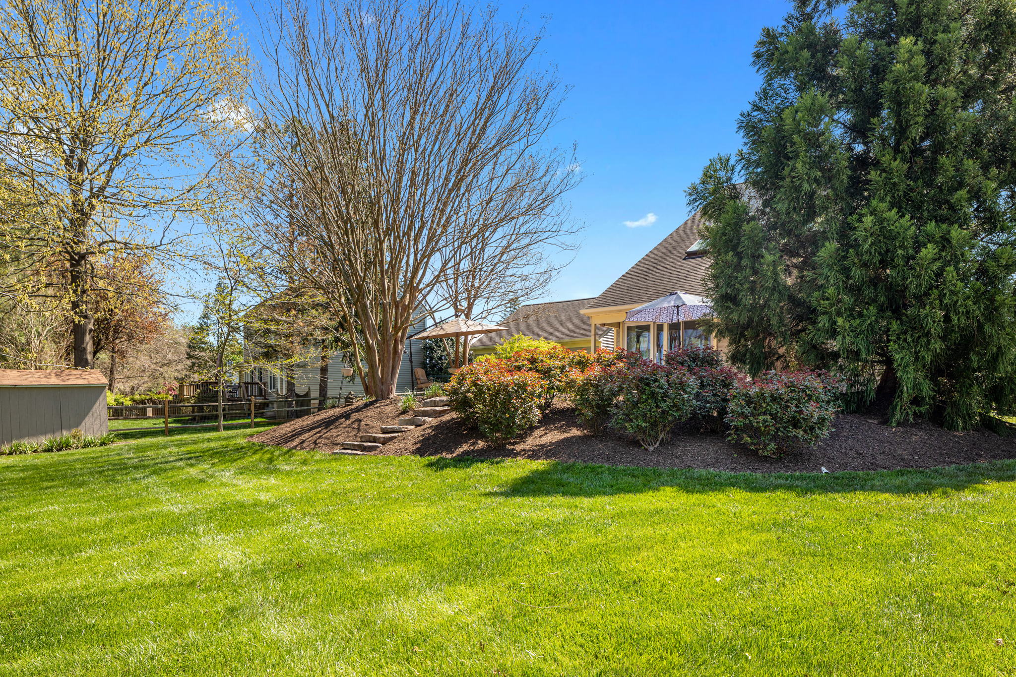13922 Deviar Dr, Centreville, VA 20120, USA Photo 35