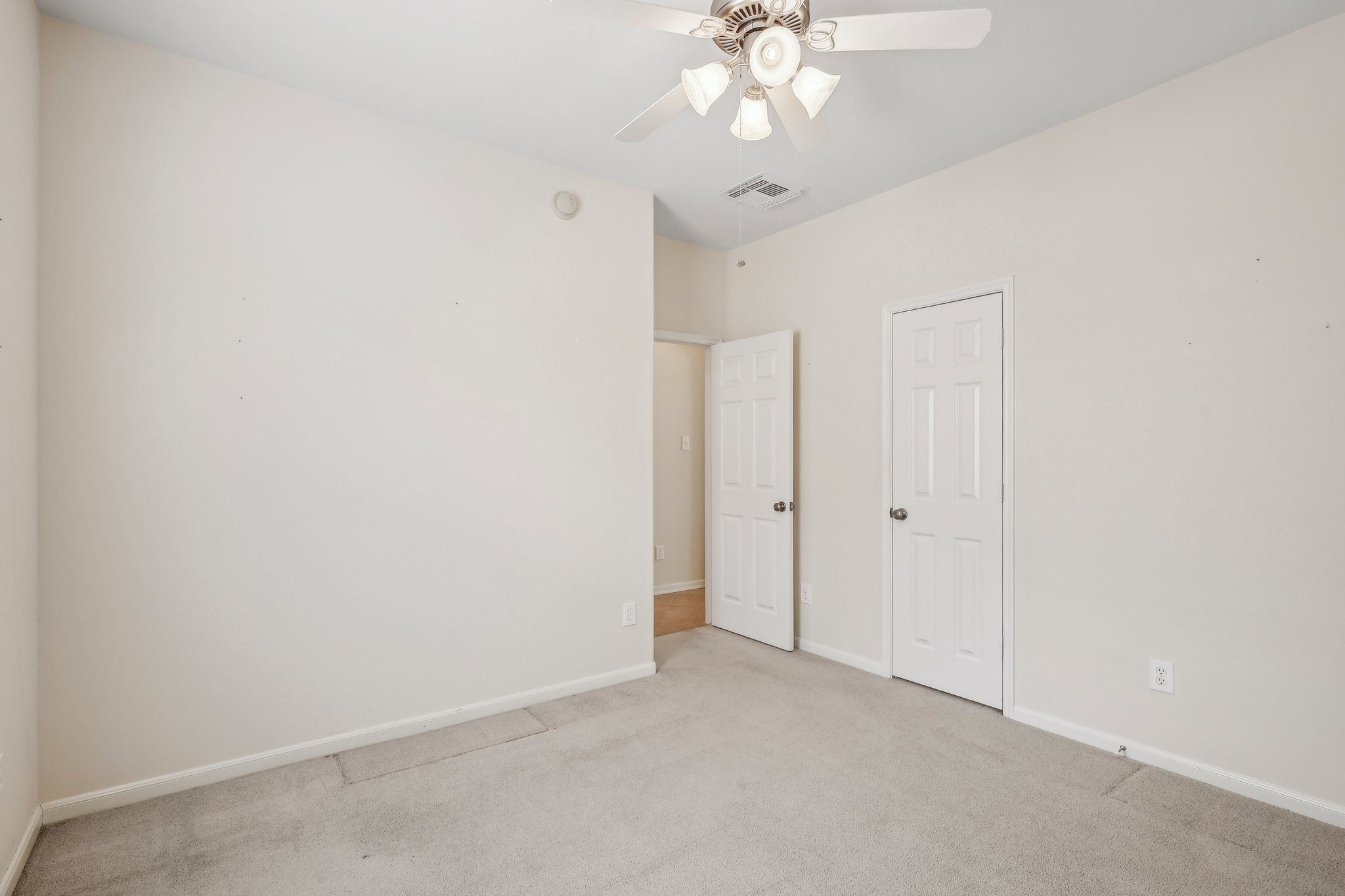 Cypress Creek Bank Dr-2105-025.jpg