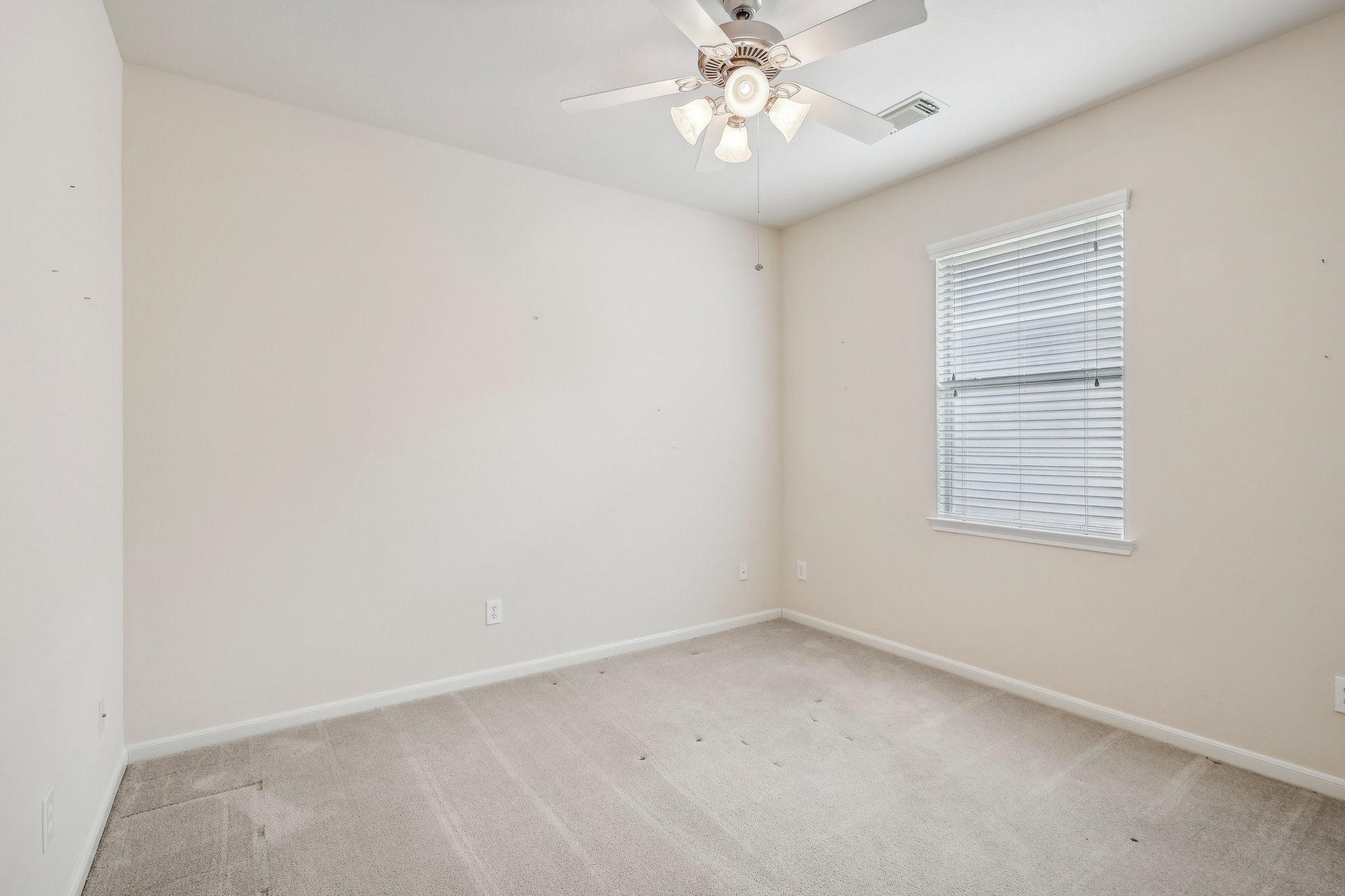 Cypress Creek Bank Dr-2105-026.jpg
