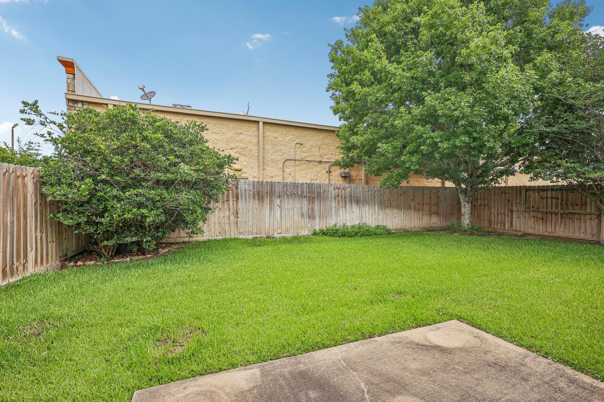 Cypress Creek Bank Dr-2105-030.jpg