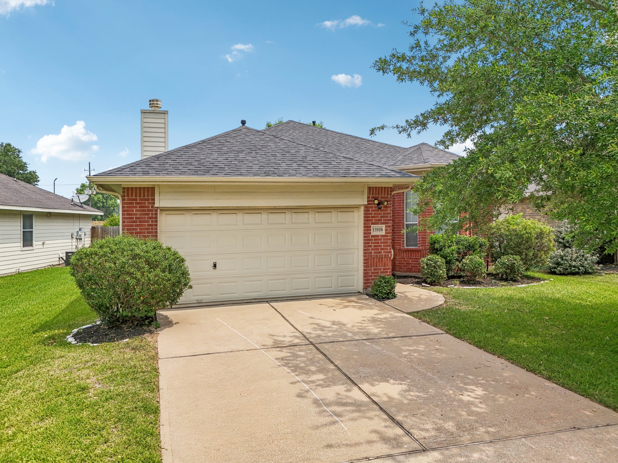 Cypress Creek Bank Dr-2105-035.jpg